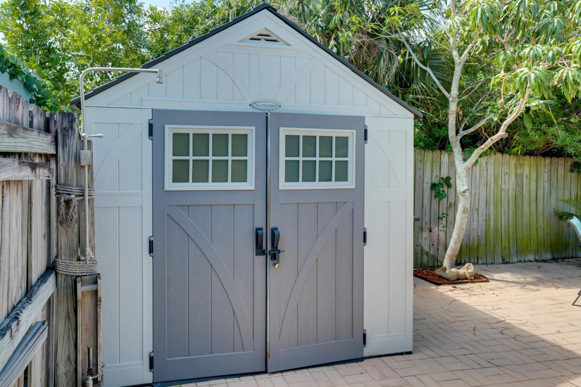 Cape Canaveral Escape With Grill Walk To Beach! Exterior photo