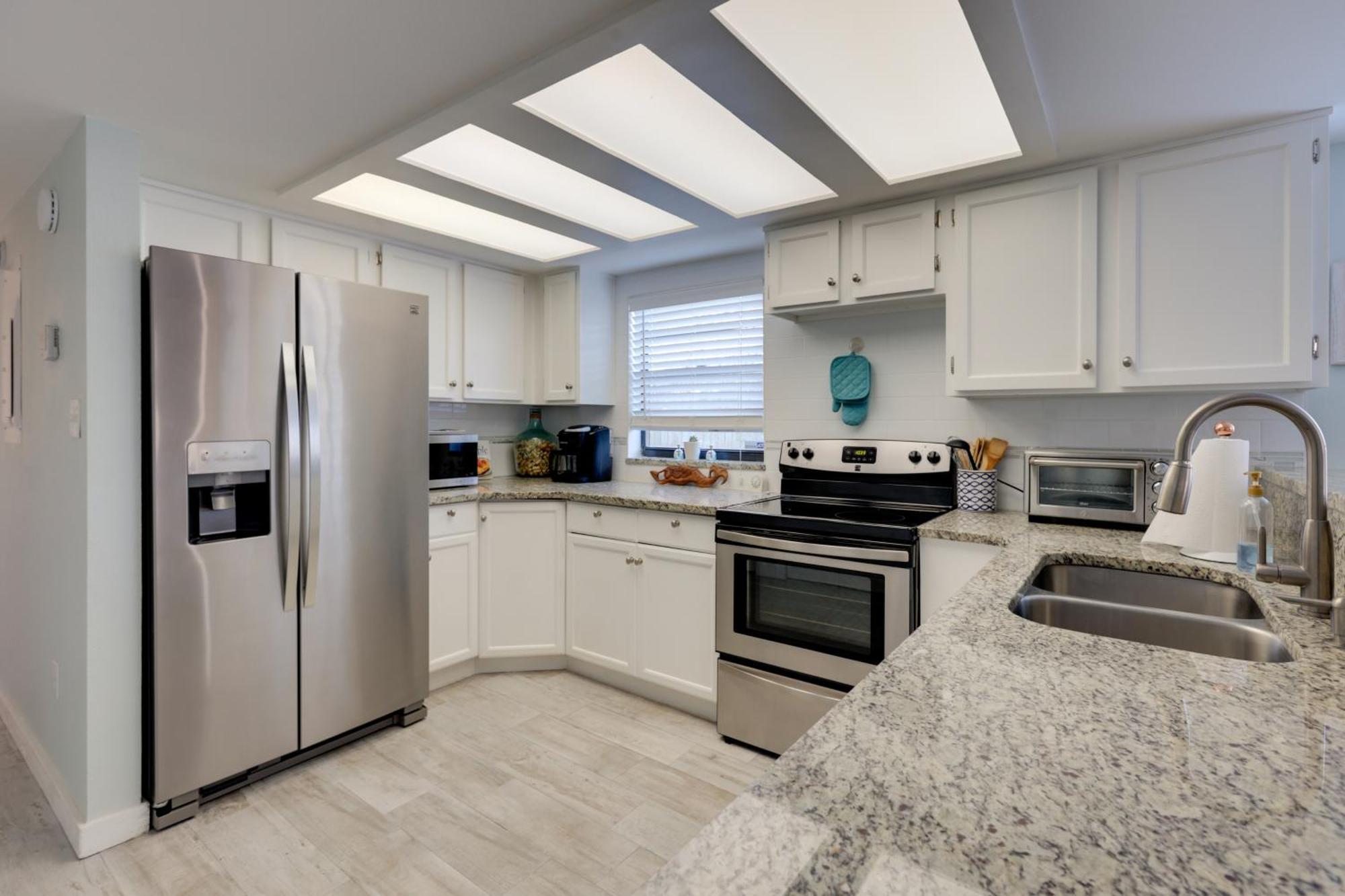 Cape Canaveral Escape With Grill Walk To Beach! Exterior photo