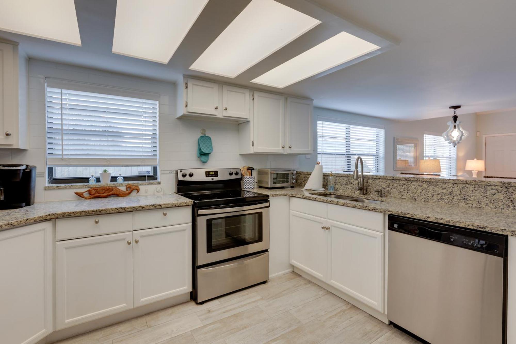 Cape Canaveral Escape With Grill Walk To Beach! Exterior photo